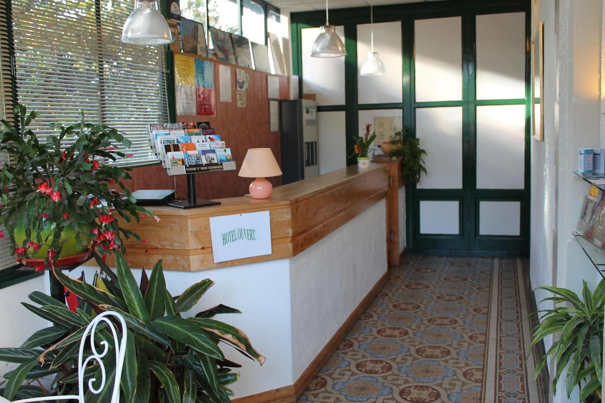 Hotel Montilleul - Villa Primrose โป ภายนอก รูปภาพ